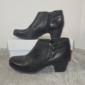Clarks Collection Womens Black Leather Side Zip Ankle Boots 261367124055 Size 8M